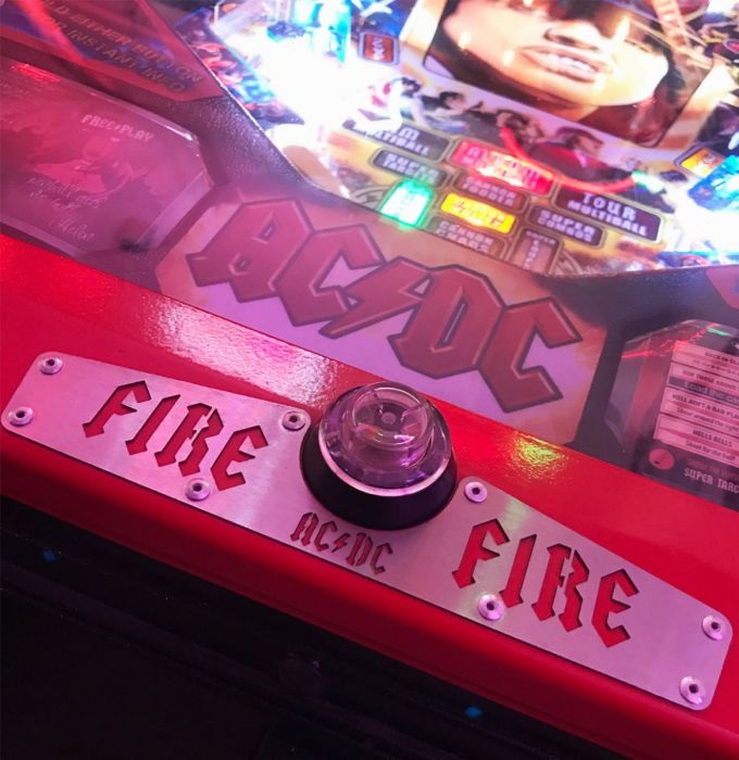 AC/DC (PRO VAULT EDITION) AC/DC (Pro Vault Edition) Flipperkast van ...